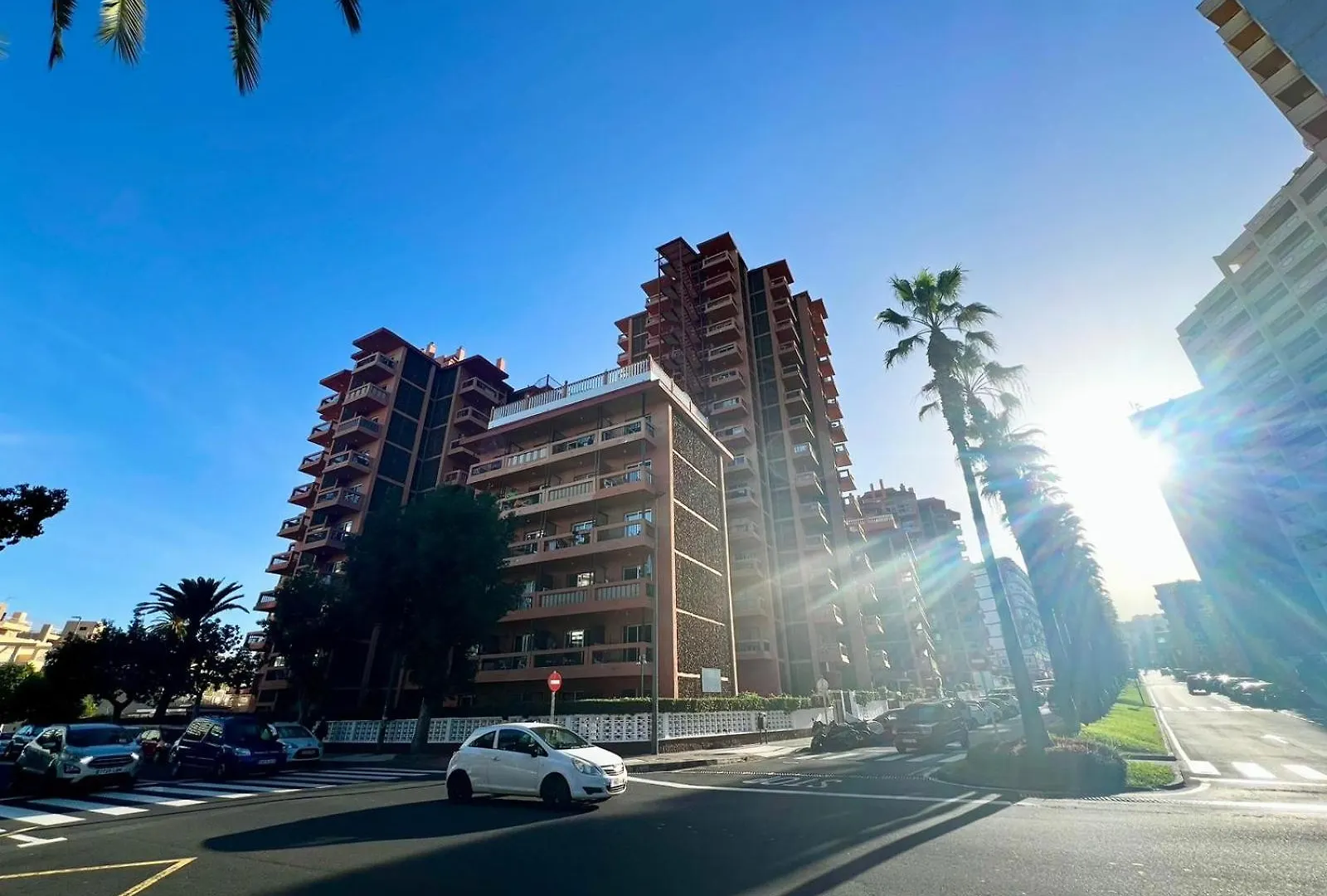 Ocean Breeze Oasis In Puerto De La Cruz Apartment